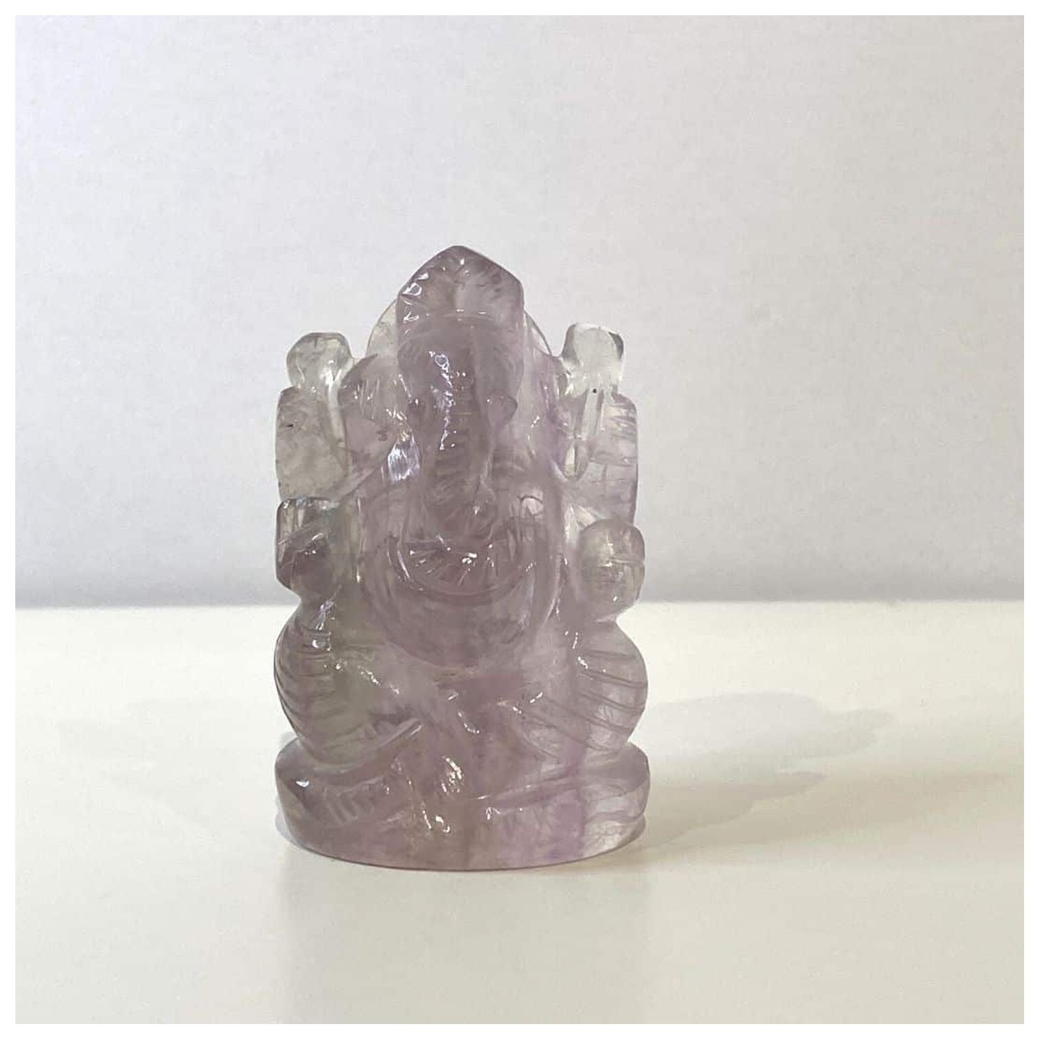 Ganesha Statue Multifarvet Fluorit - 1 stk - 108 Blessings